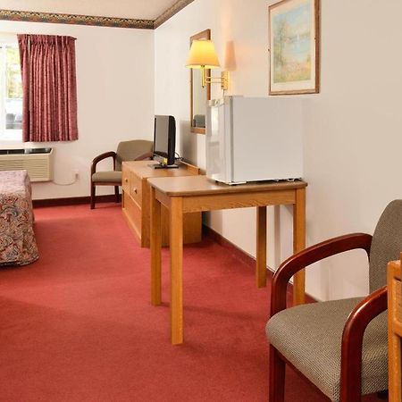 Americas Best Value Inn & Suites Clear Lake Buitenkant foto